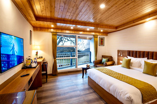 07 Luxurious Lake Facing Rooms and 01 Family Suite with Personal Sit out